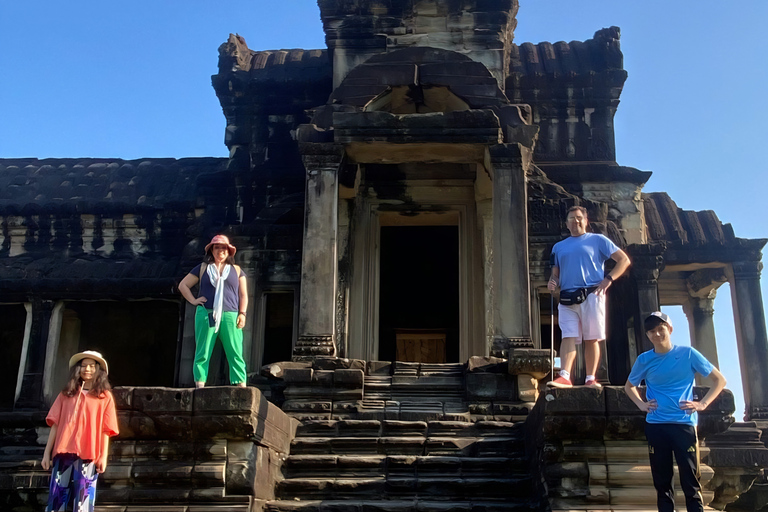 Siem Reap: Angkor Wat Sunrise, Kbal Spean, & Banteay Srei Angkor Wat Sunrise, Kbal Spean, & Banteay Srei—Basic Tour