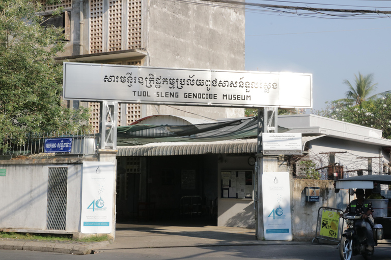 Wycieczka po Phnom Penh z angielskim kierowcą tuk tuka