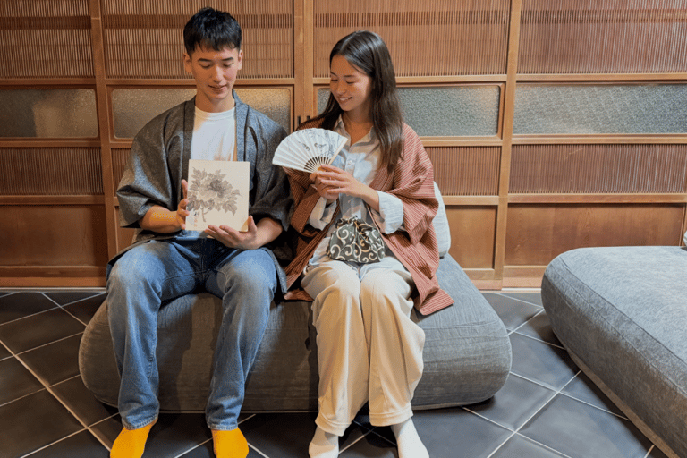 Cérémonie du thé【 matcha】 privée à Kyoto, accompagnée d'un latte au matchaCérémonie 【du thé】 privée à Kyoto avec matcha latte