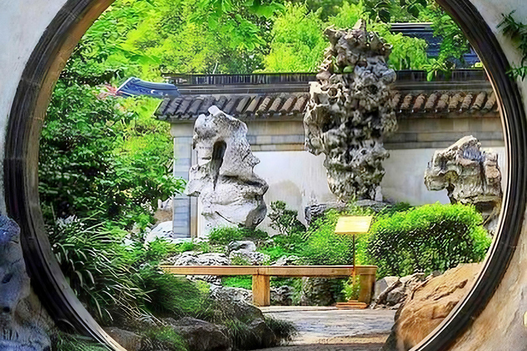 Shanghai: Jing'an Temple, Yu Garden, and Bazaar Private Tour Shanghai: Entrance Ticket of Yu Garden