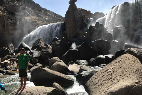 Journée d&#039;aventure à Arequipa : cascade de Pillones + forêt de rochers