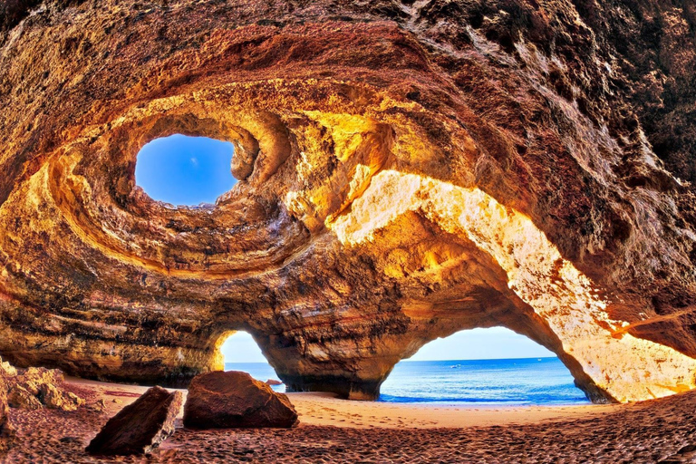 From Lisbon: Private tour to Algarve,Benagil cave & Lagos