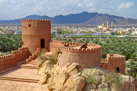 Całodniowa wycieczka do Wadi Bani Awf-Balad Sayt-Nakhal Fort-Hot Spring