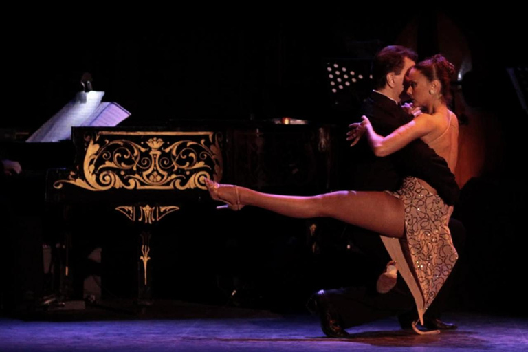 Omero Manzi: OnlyTango ShowOmero Manzi: OnlyTango Show + Trasferimento gratuito.