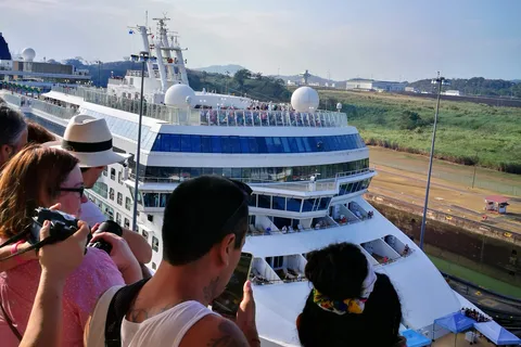 Tour Privado Ligação Aeroporto Tocumen, Canal do Panamá e Cidade Velha