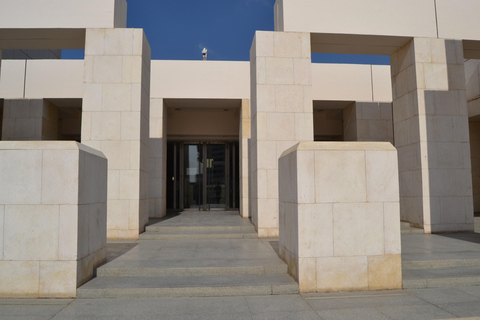 Desde el puerto de Alejandría: Museo Nacional, Ciudadela y Bazar