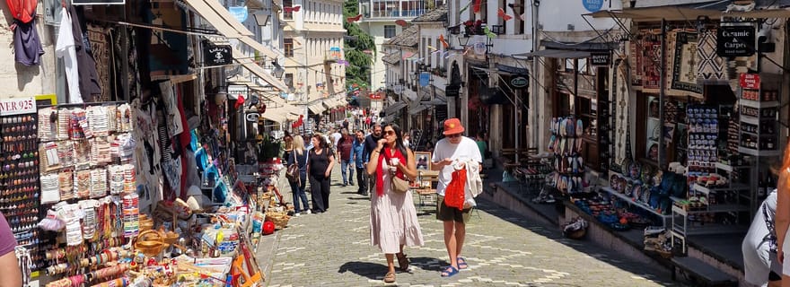 Visite de Saranda : château de Lekuresi, œil bleu et Gjirokastra