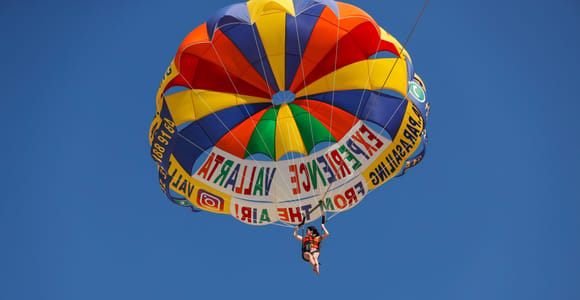 Puerto Vallarta: Parasailing Adventure