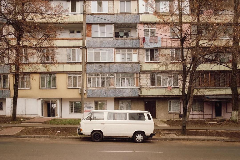 Chișinău: Private Soviet City Tour by Vintage Lada