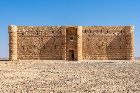 Amman - Excursion d'une journée dans les châteaux du désert et la réserve de la zone humide d'AzraqAmman, châteaux du désert et réserve de la zone humide d'Azraq Journée complète VAN