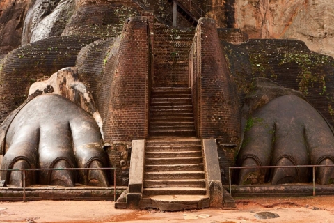 Excursión de un día : De Kandy al Templo de la Cueva de Dambulla y a la Roca de SigiriyaExcursión de un día de Kandy a Sigiriya