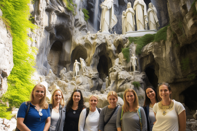 Lourdes: Sanctuary Guided Walking Tour Lourdes: Sanctuary Guided Walking Tour in French