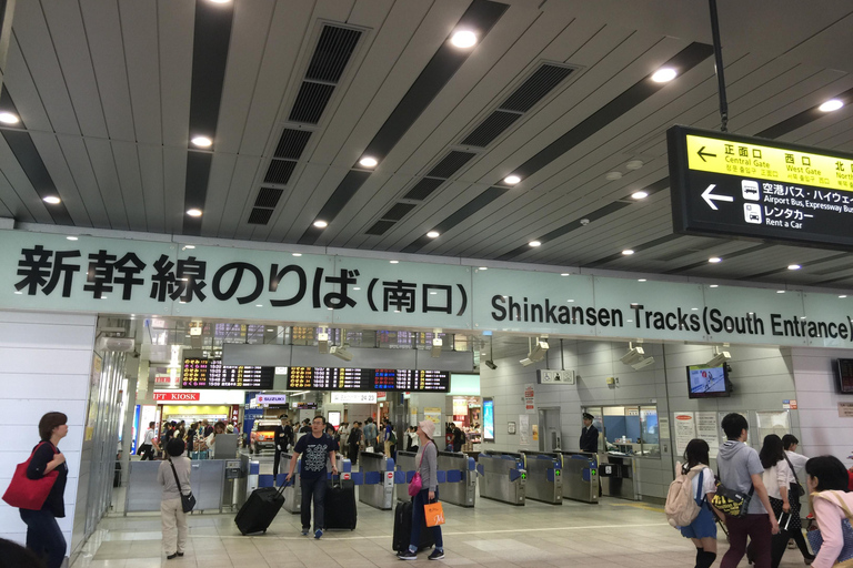 Kansai : Transfert aéroport ou gare avec guide local.