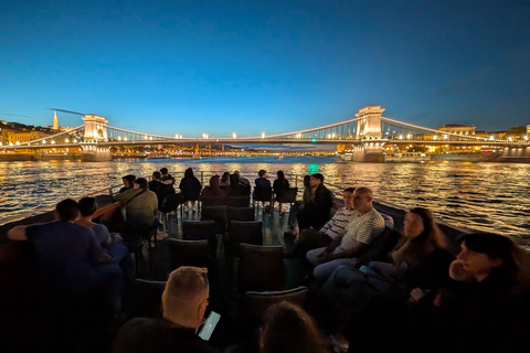 Budapest: crucero nocturno con asientos en la azotea y BYOB (trae tu propia bebida)Budapest: crucero nocturno con asientos en la azotea y bebida incluida