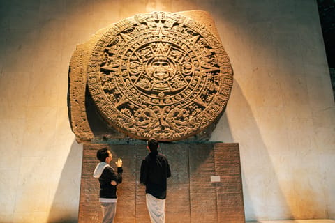 メキシコシティ：文化遺産博物館ガイド付きアートツアー - 2026件