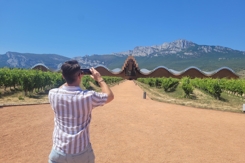 Tour semi-privato di La Rioja con 3 cantine di qualità da Bilbao