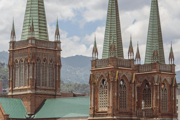 Visite complète de Medellin : visite de la ville et des graffitis avec déjeuner inclus