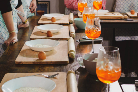 Rome: Pasta Cooking Class with Spritz Cocktails Private experience: Spritz and Spaghetti masterclass