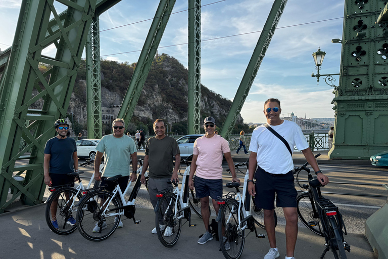 Budapest: Complete E-Bike Tour of Buda & Pest Highlights
