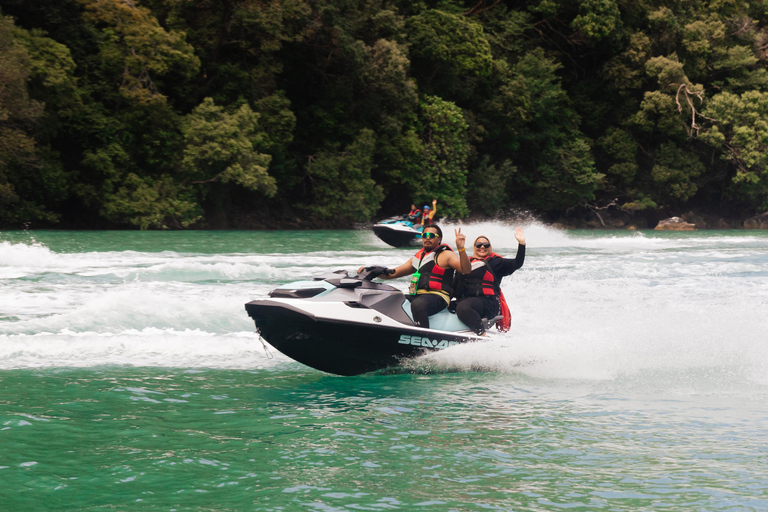 Pacotes de excursão pelas ilhas com jet ski 50KM LangkawiDuplo condutor (2 pessoas/Jet Ski)