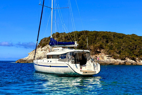 Bonifacio by sailboat 7h: Luxury, Relaxation and Sublime Landscapes Bonifacio by sailboat 7h: Luxury, Relaxation, and Sublime Landscapes