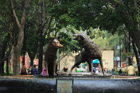 تيوتيهواكان، غوادالوبي، زوتشيميلكو كويواكان وفريدا كاهلوجولة في ضريح تيوتيهواكان وزوتشيميلكو وغ