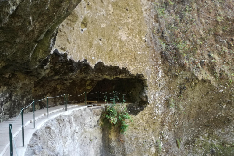 From Funchal: Levada Nova Hiking Tour with stopover at beach Nova friday