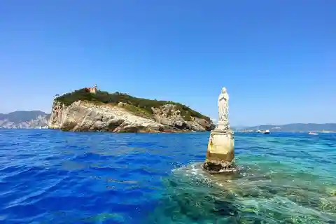 Portovenere: boat tour to discover its islands