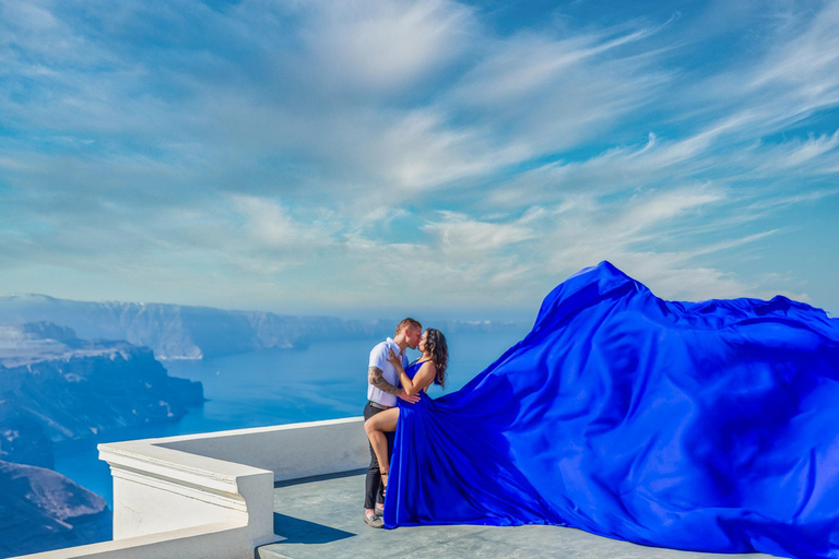 Santorini: Private Photoshoot with Dress Rental & Transfer