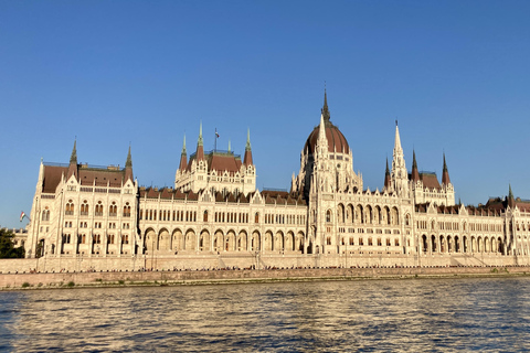 Budapest: Tour privado de descubrimiento de día completo