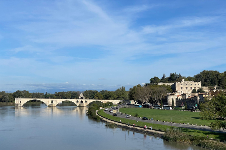 Avignon : visite à pied de l&#039;histoire et de la légendeTOUR D&#039;ANGLAIS