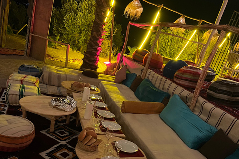 Marrakesch: Dinner-Show in der Wüste Agafay, Kamelritt und 1 Stunde BuggyfahrtMarrakech: Agafay Wüsten-Dinner-Show und Kamel-Ritt