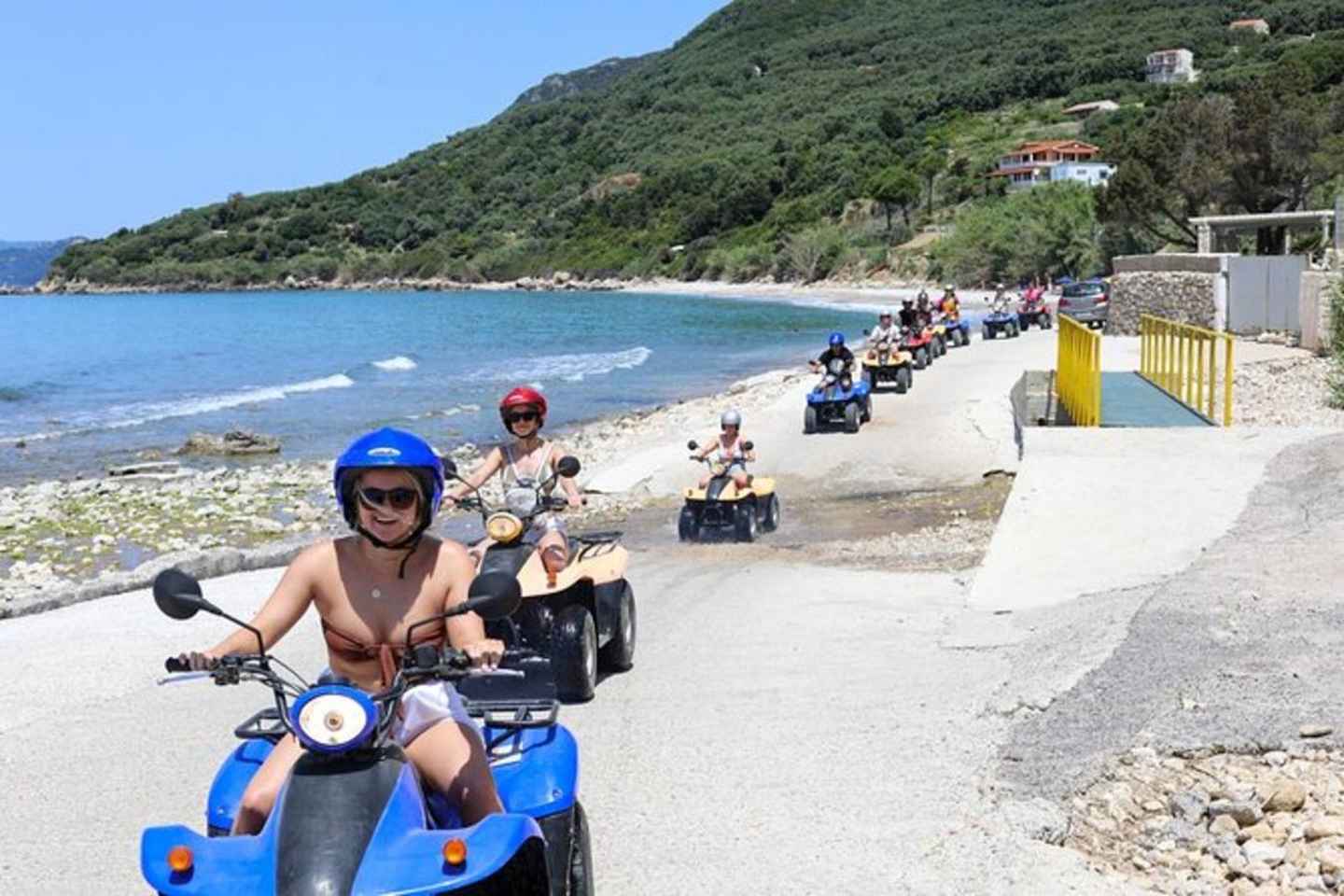 Agios Gordios: Tour en ATV por la Costa Oeste de Corfú con Almuerzo Griego
