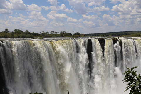 Victoria falls: Private sunrise of the falls