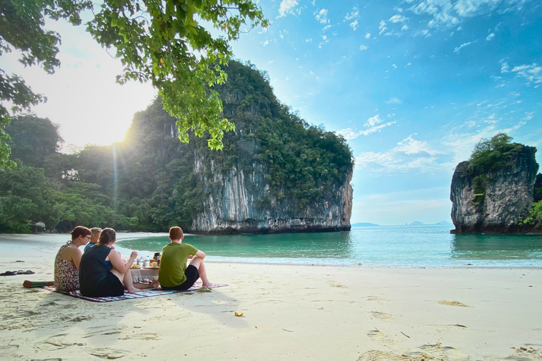 Krabi: Private Luxury Boat to Hong Islands Sunrise & Picnic Half Day : Afternoon Tour