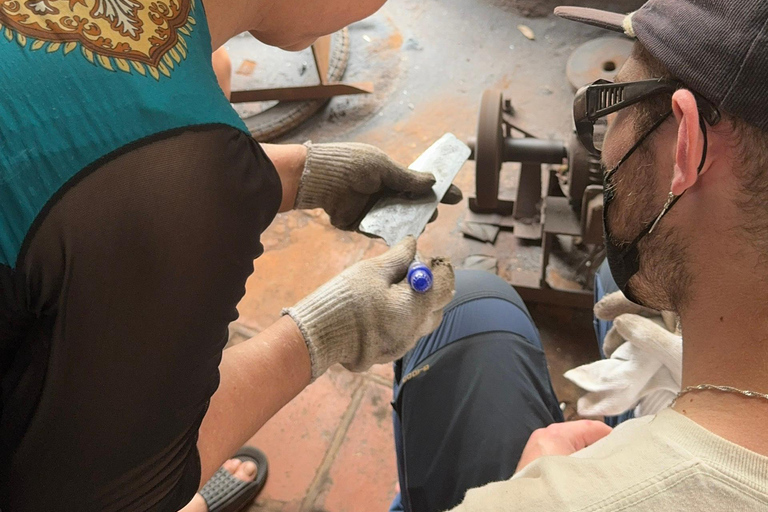 河内：在火中锻造——传统刀匠河内铁匠工坊：提供接送服务