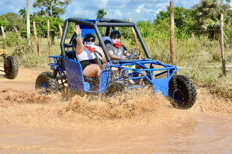 Punta Cana Buggy Avontuur met privé grot Cenote zwemmen