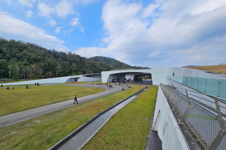 From Taipei: Private 4-Day West & South Taiwan Tour SOLO Traveler