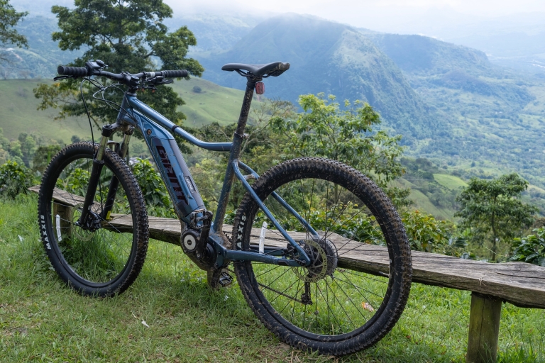 Z Medellin: Wycieczka rowerem górskim E (Ebike), trasa przygodowa