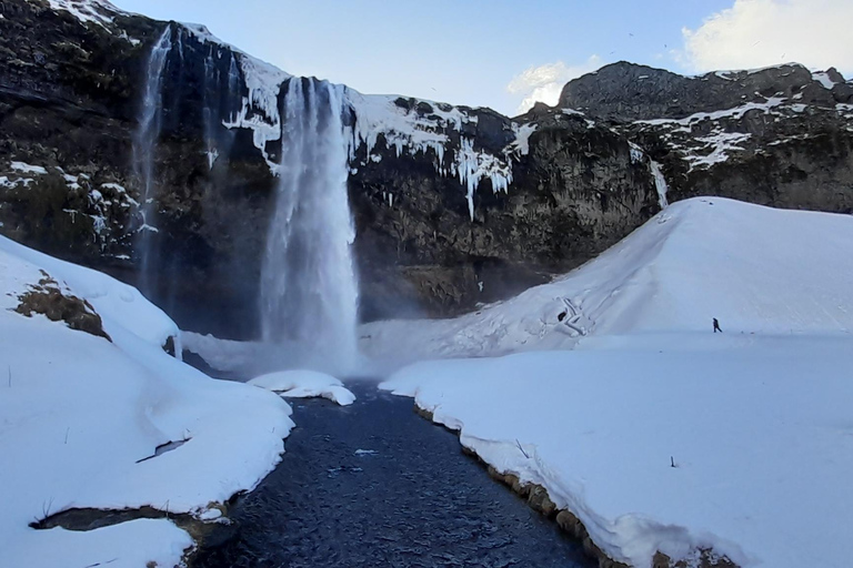 Glacier Lagoon and Diamond Beach Private Tour from Reykjavik