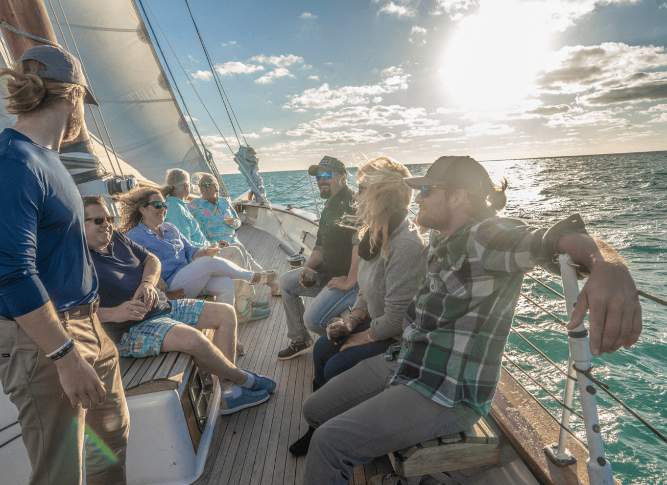 Key West: Solnedgangssejlads med skonnert med mad og drikke