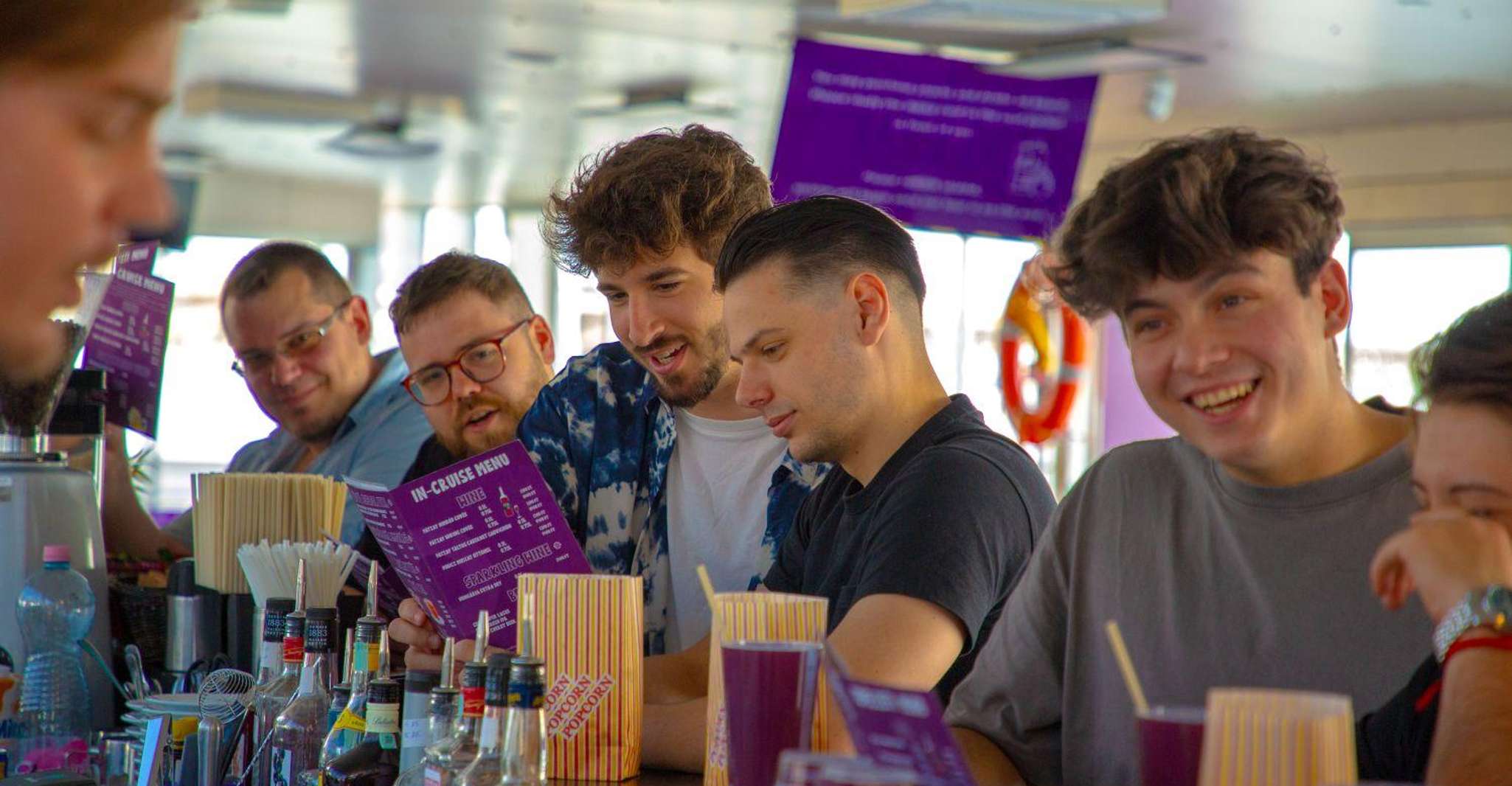 Budapest: Nighttime or Daytime Sightseeing Cruise photo 5