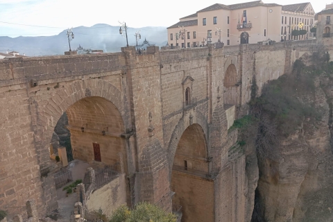 Au départ de Malaga : visite privée de Ronda et Setenilronda privée, setenil et arènes