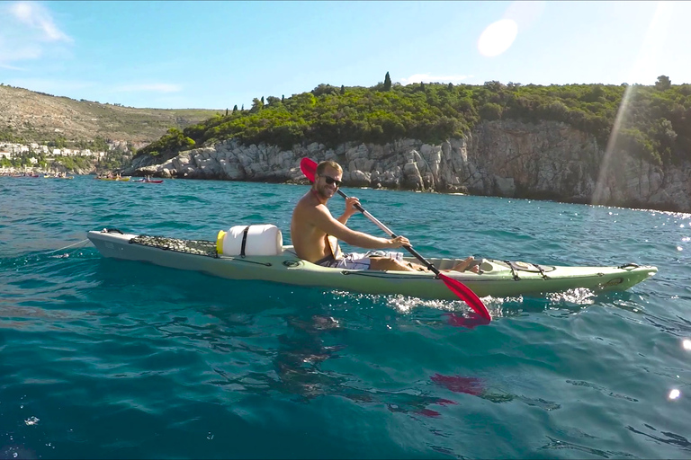 Dubrovnik: Tour guiado de caiaque no mar e mergulho com snorkel