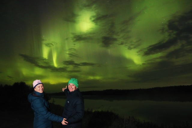 Visit Northern lights hunting with BBQ and Photos, Small group in Lapland