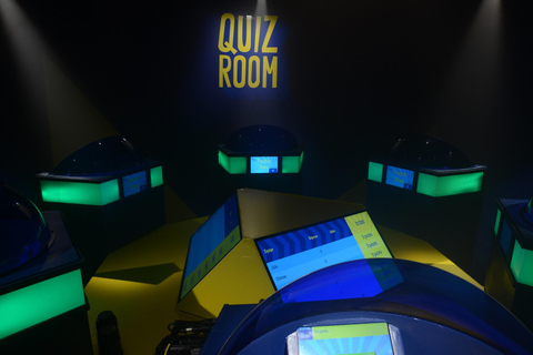 Lyon: Quiz Room - Experience a team TV game!