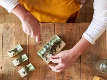 Seminyak: corso di produzione di sapone naturale con istruttore professionista