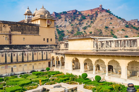 From Delhi: 4-Day Private Luxury Golden Triangle Tour Tour with 5-Star Hotel Accommodation, Guide & Private Driver