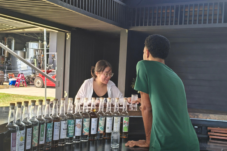 Port Vila: City Highlights Tour with Local Snacks