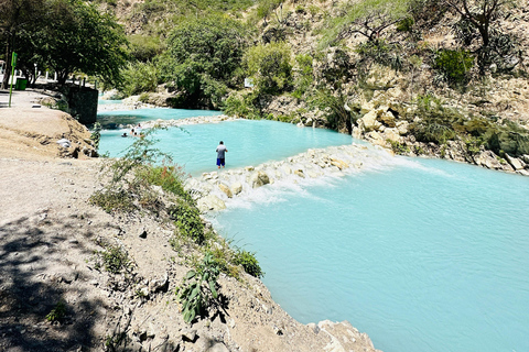 Von Mexiko-Stadt aus: Tolantongo-Grotten und Blaue PoolsAus Mexiko-Stadt: Grutas de tolantongo y pozas azules